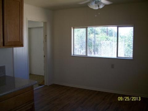 723 E St, Ramona, CA 92065 photo 4