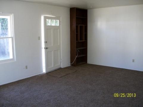 723 E St, Ramona, CA 92065 photo 2