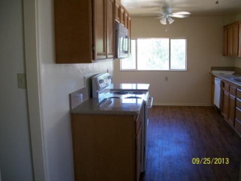 723 E St, Ramona, CA 92065 photo 3