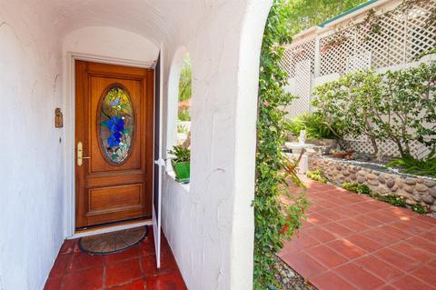 6809 Draper Ave, La Jolla, CA 92037 photo 2