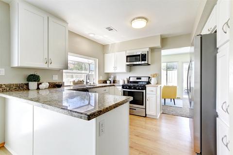 10208 Alta Ter, La Mesa, CA 91941 photo 5