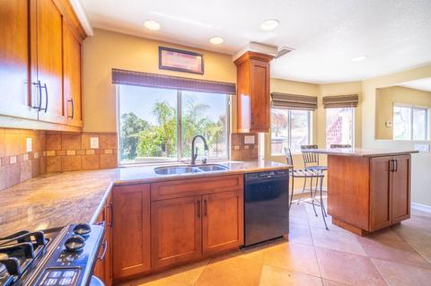 9040 Christata Way, Lakeside, CA 92040 photo 5