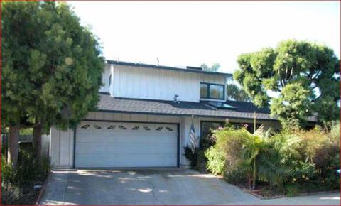 8878 Nottingham Pl, La Jolla, CA 92037 photo 1