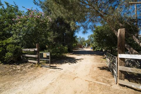 2550 Howell, Ramona, CA 92065 photo 2