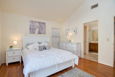 1741 Via Allena, Oceanside, CA 92056 photo 14