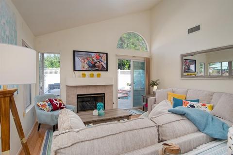1741 Via Allena, Oceanside, CA 92056 photo 5