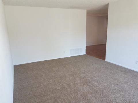 709 E St, Ramona, CA 92065 photo 3