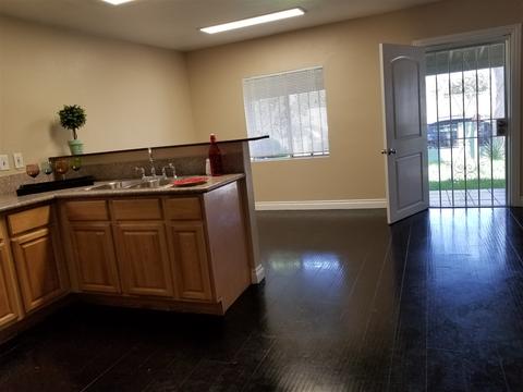 15213 S Gibson Ave, Compton, CA 90221 photo 5