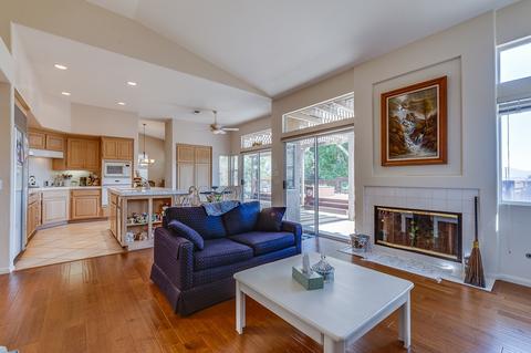 2469 Tompau Pl, Alpine, CA 91901 photo 2