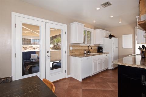 1260 Barbara Dr, Vista, CA 92084 photo 9