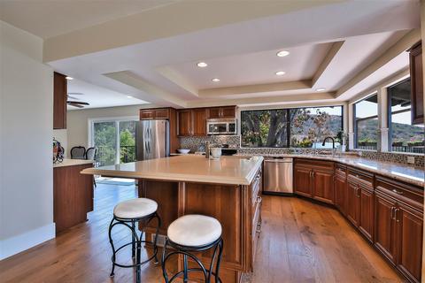 1869 Elevado Rd, Vista, CA 92084 photo 6