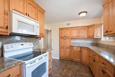 8111 E Torin St, Long Beach, CA 90808 photo 6