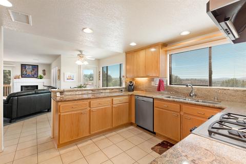 3931 Monument Pl, Escondido, CA 92025 photo 8