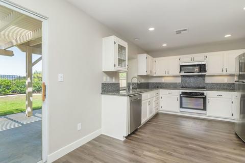 45227 Callesito Ordenes, Temecula, CA 92592 photo 5