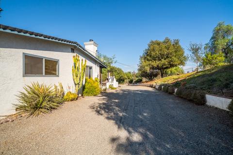 11064 Green Oaks Rd, Lakeside, CA 92040 photo 13