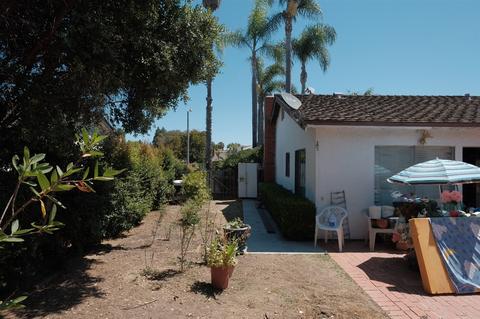 2009 Village Wood Rd, Encinitas, CA 92024 photo 2