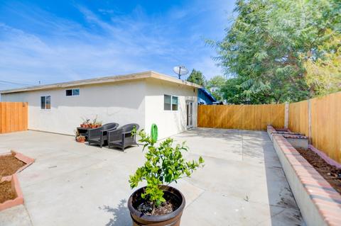 1011 Bartlett Dr, Vista, CA 92084 photo 14