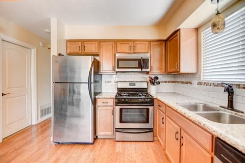 1011 Bartlett Dr, Vista, CA 92084 photo 1