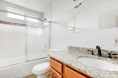 1011 Bartlett Dr, Vista, CA 92084 photo 9