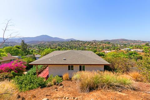 10532 Queen Ave, La Mesa, CA 91941 photo 3