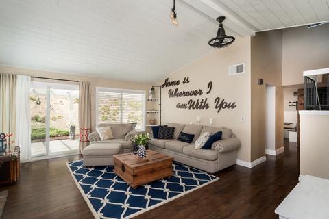 1989 Longfellow Rd, Vista, CA 92081 photo 3