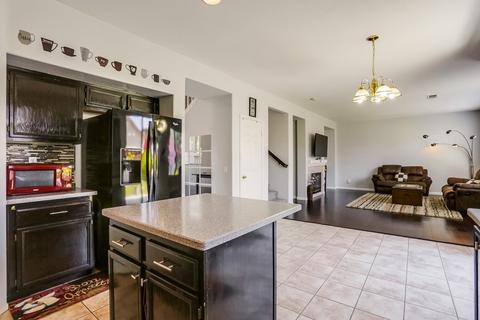 3976 Escala Cv, Oceanside, CA 92058 photo 8