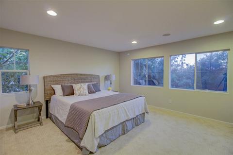 1059 Greenway Rd, Oceanside, CA 92057 photo 12