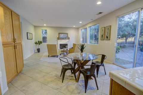1059 Greenway Rd, Oceanside, CA 92057 photo 7