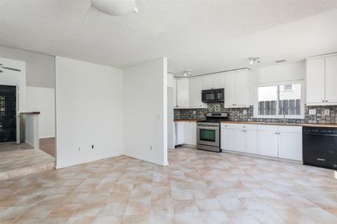 11030 Crystal Springs Rd, Santee, CA 92071 photo 6