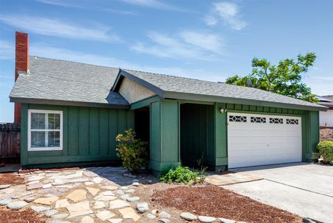 11030 Crystal Springs Rd, Santee, CA 92071 photo 2