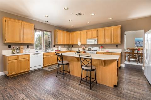 9899 Mollie Ln, Santee, CA 92071 photo 7