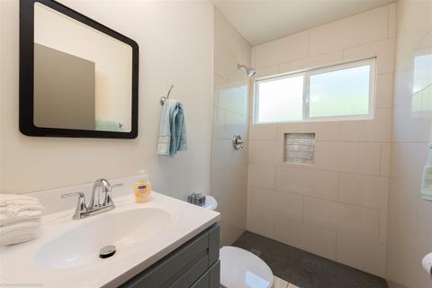 2437 Sarbonne Dr, Oceanside, CA 92054 photo 15