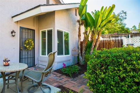 10536 Pine Grove St, Spring Valley, CA 91978 photo 2