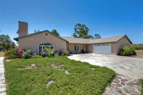 1919 Orange Ave, Ramona, CA 92065 photo 2