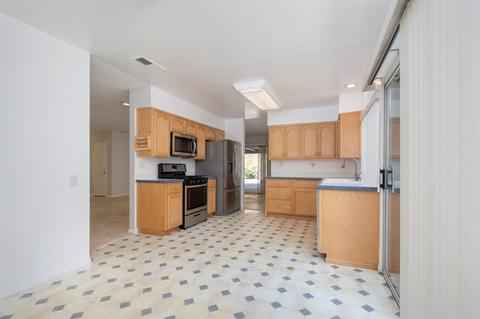 1738 Manfred Ct, El Cajon, CA 92021 photo 9