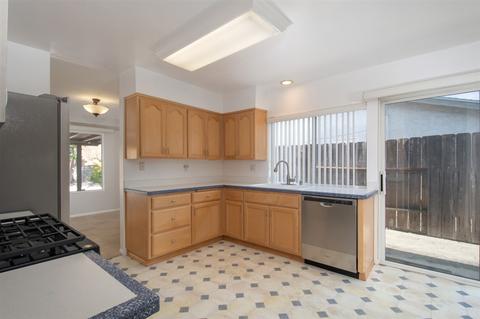 1738 Manfred Ct, El Cajon, CA 92021 photo 10