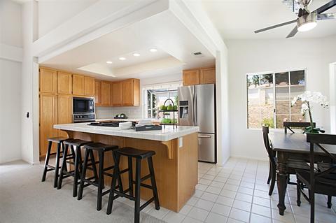 252 Silvercreek Gln, Escondido, CA 92029 photo 9