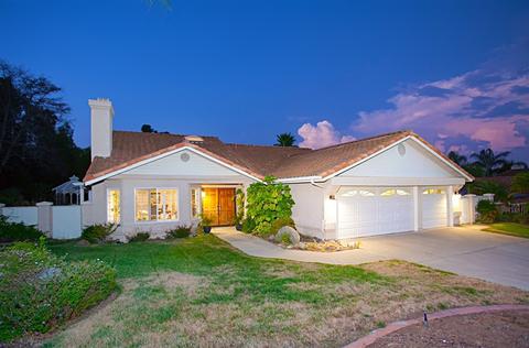 252 Silvercreek Gln, Escondido, CA 92029 photo 1