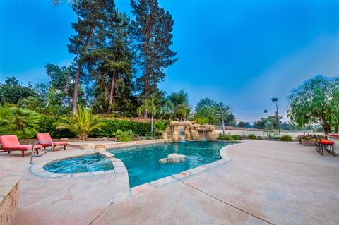 16716 Valle Verde Rd, Poway, CA 92064 photo 3