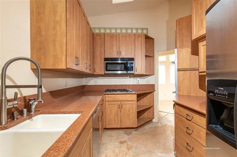 8302 Sugarman Dr, La Jolla, CA 92037 photo 15