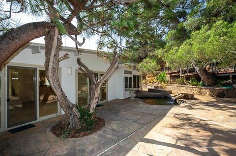 8302 Sugarman Dr, La Jolla, CA 92037 photo 10
