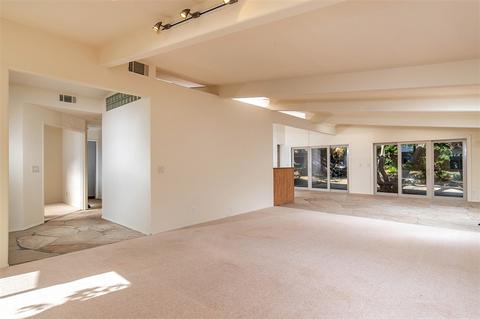 8302 Sugarman Dr, La Jolla, CA 92037 photo 4