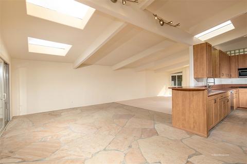 8302 Sugarman Dr, La Jolla, CA 92037 photo 13