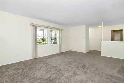 1652 La Corta, Lemon Grove, CA 91945 photo 4