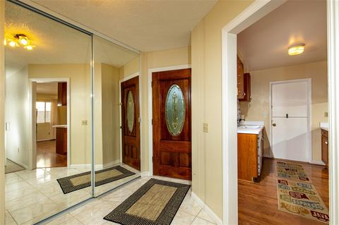 4015 Mira Costa St, Oceanside, CA 92056 photo 4