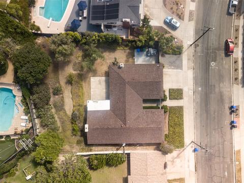 6575 Avenida Manana, La Jolla, CA 92037 photo 2