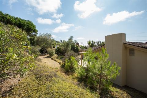 6575 Avenida Manana, La Jolla, CA 92037 photo 11