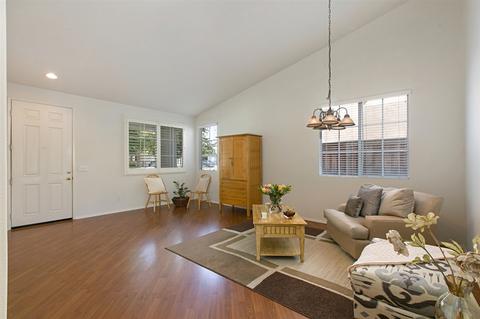 912 Glendora Dr, Oceanside, CA 92057 photo 8