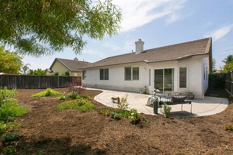 912 Glendora Dr, Oceanside, CA 92057 photo 2