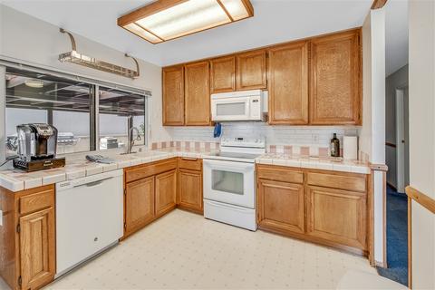 13428 Orange Blossom Ln, Poway, CA 92064 photo 3